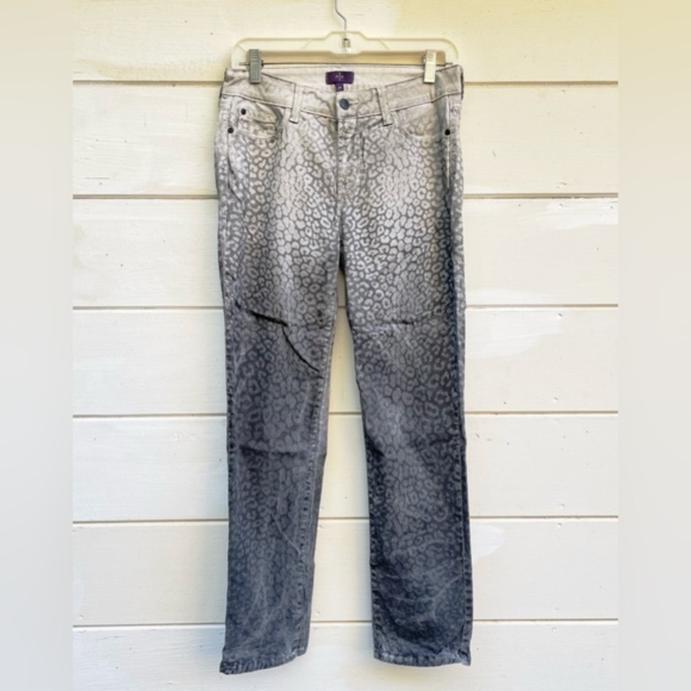 NYDJ Skinny Jeans in Grey Ombré Cheetah Print‎ in Size 4p